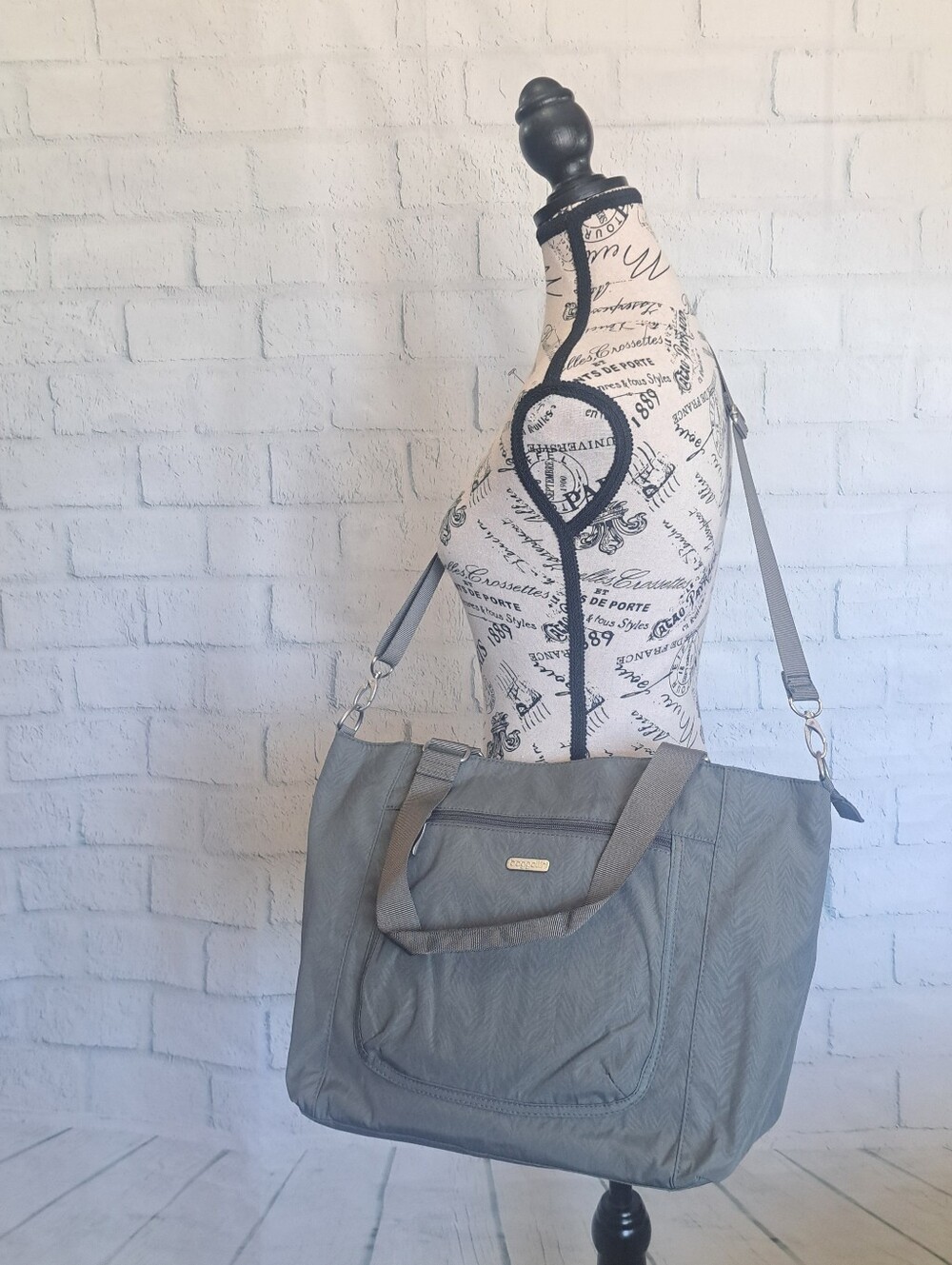 Lg Gray Baggallini Laptop/Business Bag